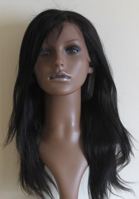 Yaki lace wig with choppy layers and side parting